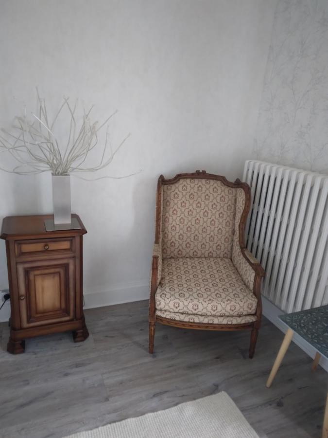 Bed and Breakfast Domaine de Marchal Celles-Sur-Durolle Exterior foto