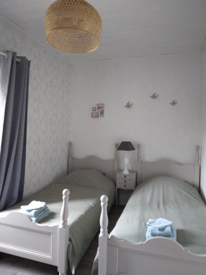 Bed and Breakfast Domaine de Marchal Celles-Sur-Durolle Exterior foto