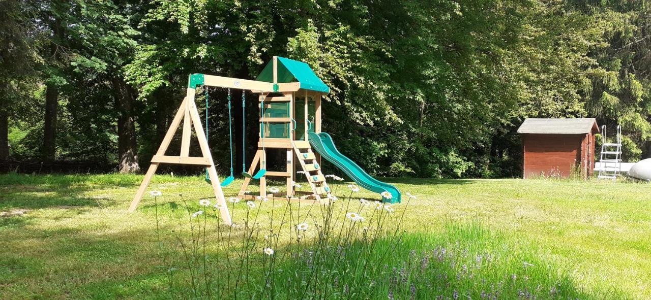 Bed and Breakfast Domaine de Marchal Celles-Sur-Durolle Exterior foto